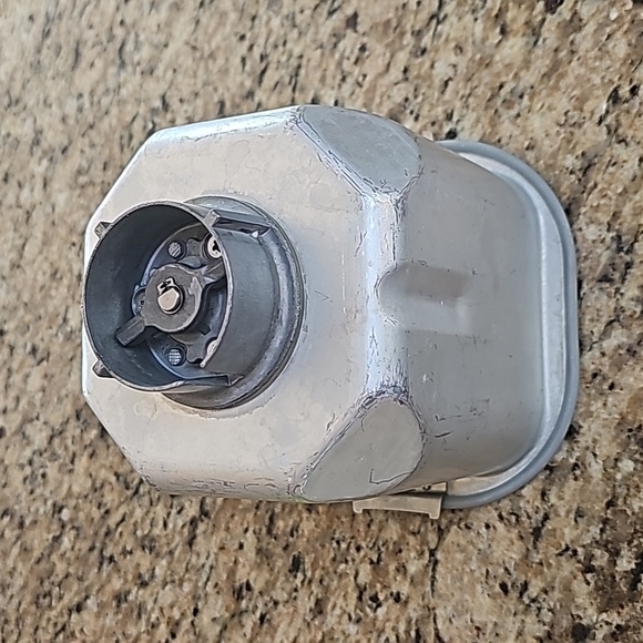 Toastmaster Model 1194 Breadmaker Doughmaker PAN & PADDLE replacement - Picture 2 of 10